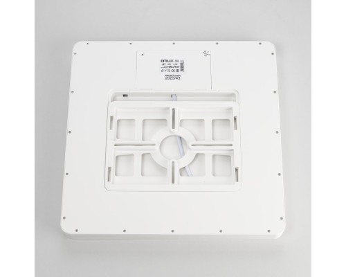 CL738K240V Бейсик Белый Св-к Накл. LED 24W*Мульти