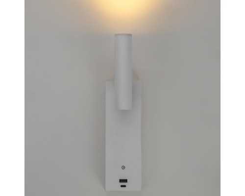 CL704430 Декарт Белый Св-к Настенный с USB