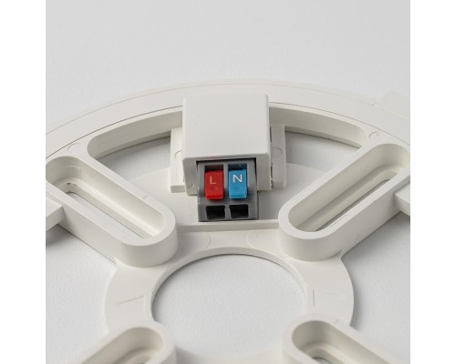 CL749K300 NORMA Белый с пультом и RGB