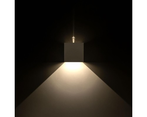 Настенный светодиодный светильник Citilux CL704060 Декарт-6 6Вт 3000К