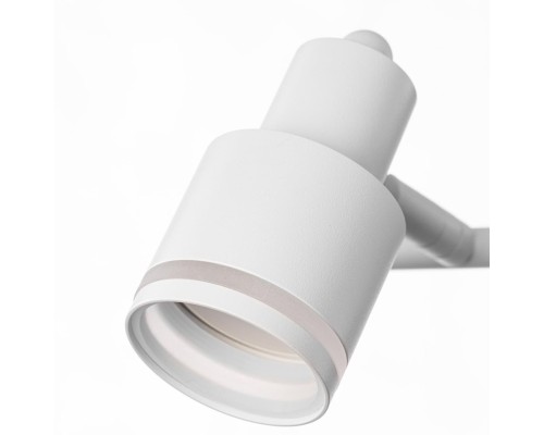 CL565520 Bruno Белый Св-к Спот