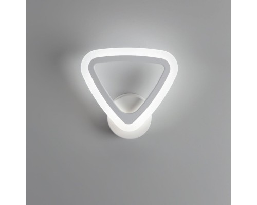 CL234B310 Мальта Белый Бра