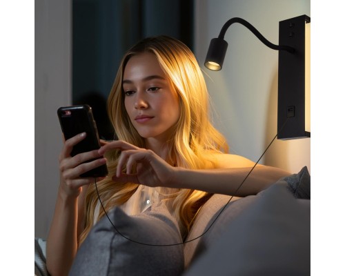 CL704471 Декарт Черный Св-к Настенный с USB