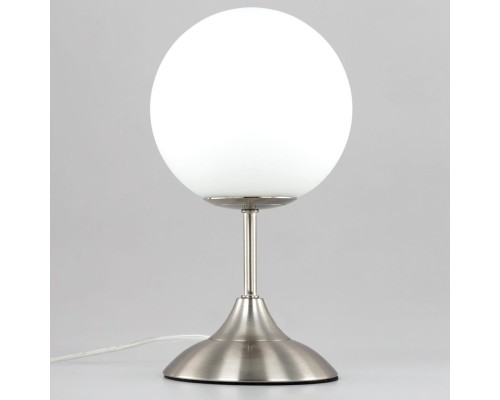 CL102814 Томми Хром Мат.+ Белый Св-к Св-к Настольный