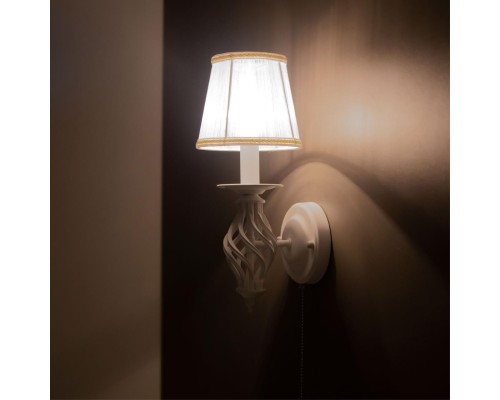 Бра с выключателем Citilux CL427310 Ровена Белая