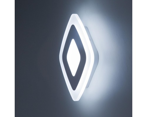 CL737B012 Триест Св-к