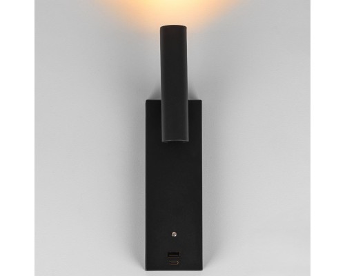 CL704431 Декарт Черный Св-к Настенный с USB