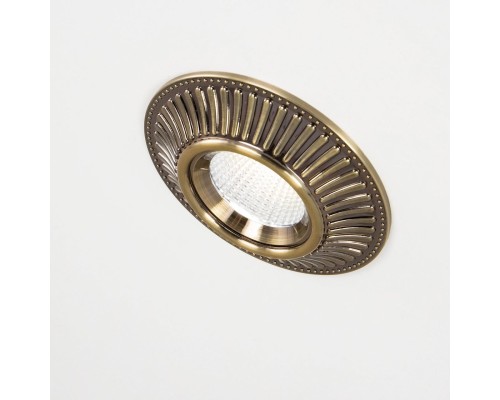 CLD042NW3 Дзета Бронза  Св-к Встр. 7W*3500K