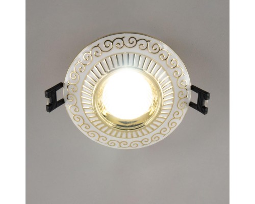 CLD041NW2 Боска Белый+Золото  Св-к Встр. 7W*3500K