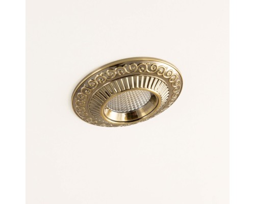 CLD041NW3 Боска Бронза  Св-к Встр. 7W*3500K