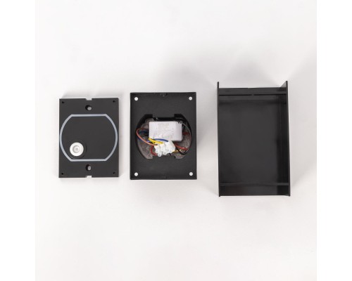 CLU0741 STELS Черный Св-к Настенный