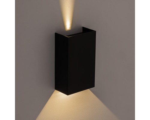 CLU0741 STELS Черный Св-к Настенный