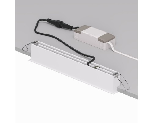 DK2515-WB Встраиваемый светильник SPACE со светодиодом L240mm 220V 20W 38° 4000К IP20 белый/черный алюминий