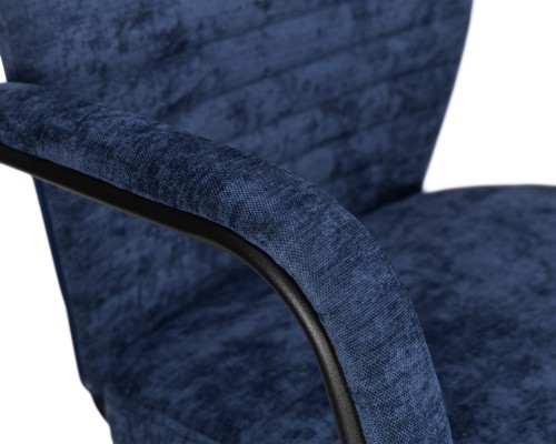 Офисное кресло для руководителей DOBRIN LOKI, синий (VRH230-25)