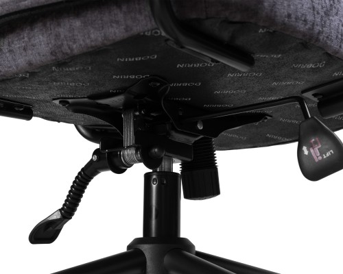 Офисное кресло для руководителей DOBRIN LOKI, антрацит (VRH230-01)