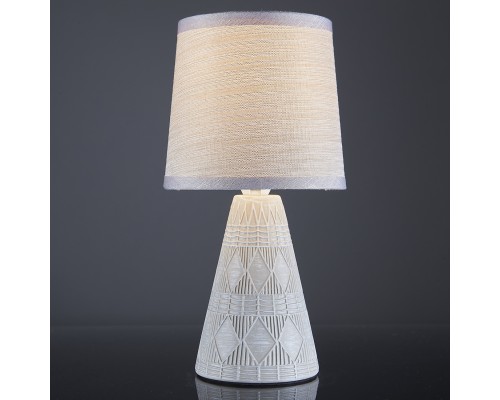 Настольный светильник Escada 10164/L E14*40W Milk beige