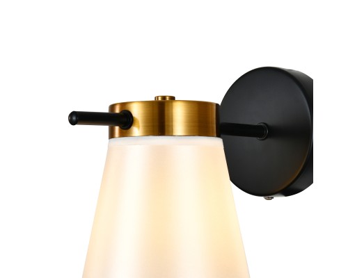 Настенный светильник 120005/1W E14*40W Black/Gold