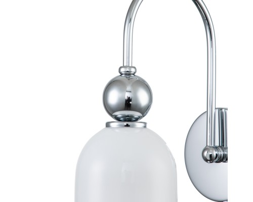 Настенный светильник Escada 686/1A E14*60W Chrome