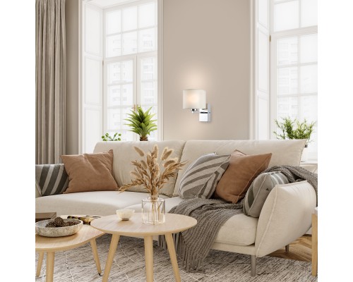 Настенный светильник Escada 550/1А E27*60W Chrome/White