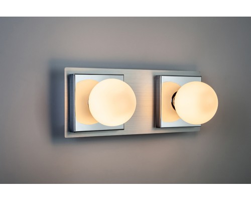 Настенный светильник LIVORNO IP44 2xG9x40W 10162/2A хр ESCADA