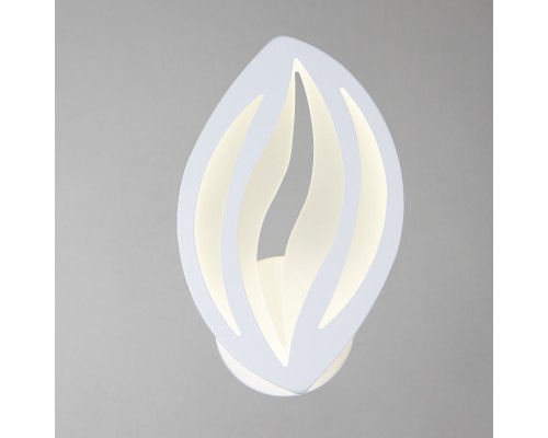 Настенный светильник Escada 10221/1 LED*10W White
