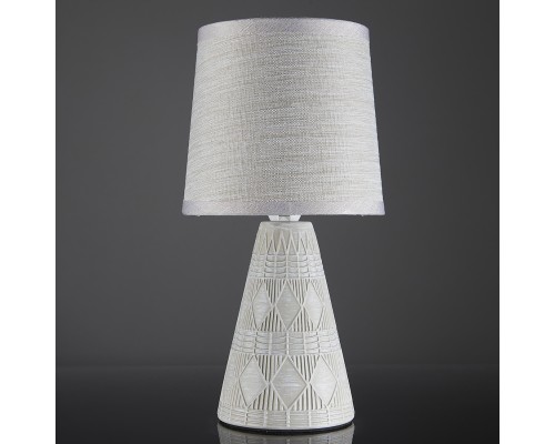 Настольный светильник Escada 10164/L E14*40W Milk beige