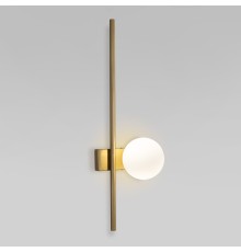 Настенный светильник с матовым плафоном 503052 латунь