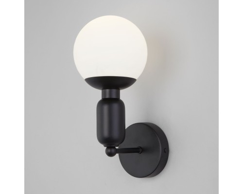 Настенный светильник со стеклянным плафоном 50251/1 черный