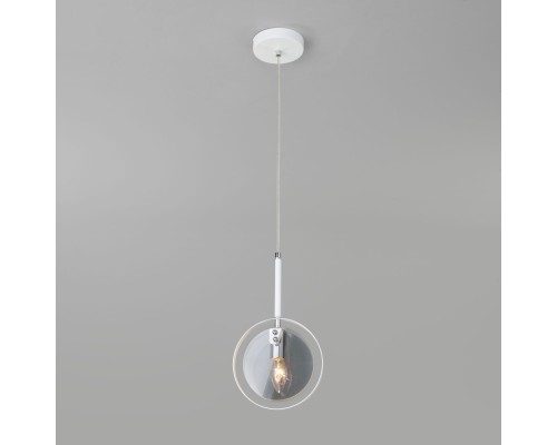 Подвесной светильник со стеклянным плафоном 50121/1 белый