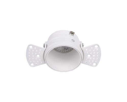 Врезной светильник под штукатурку Favourite 4526-1C Lamppu 1*GU10*35W, IP20 L63*H40, вр.от.D67мм