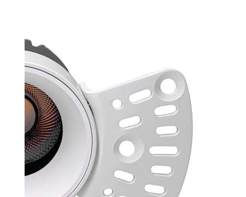 Врезной светильник под штукатурку Favourite 4418-1C Mortise LED*7W, 600LM, 4000K, IP20, CRI>90, beam angle:36 D106*H70, вр.от.D55мм