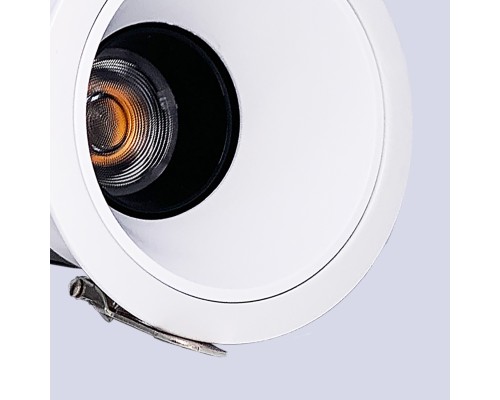 Врезной светильник Favourite 4419-1C Mortise LED*9W, 770LM, 3000K, CRI>90, beam angle:30 D85*H75, вр.от.D75мм