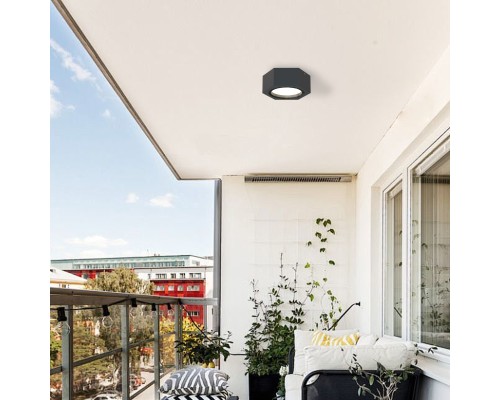 Уличный накладной светильник Favourite 4667-1U Fantum 1*GX53LED*15W, IP54 L110*W95*H42мм