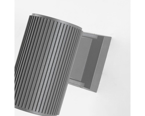 Уличный настенный светильник Favourite 2859-1W Pola 1*E27*40W, IP54 D155*W90*H160мм