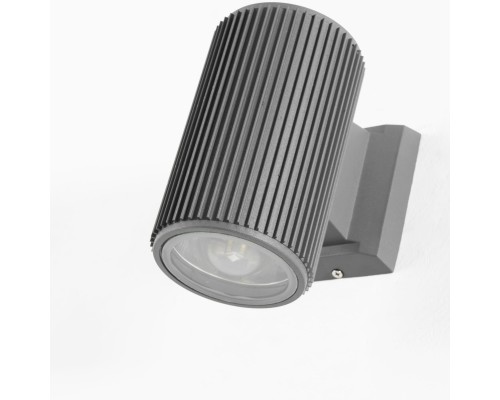 Уличный настенный светильник Favourite 2859-1W Pola 1*E27*40W, IP54 D155*W90*H160мм