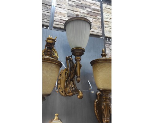 Уличный настенный светильник Favourite 1334-1WL Guards 1*E27*60W, IP44 D350*W235*H690мм