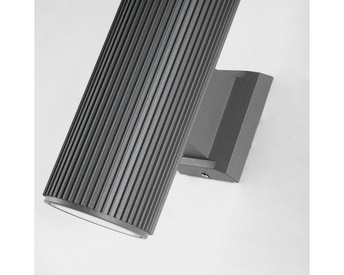 Уличный настенный светильник Favourite 2860-2W Pola 2*E27*40W, IP54 D155*W90*H260мм