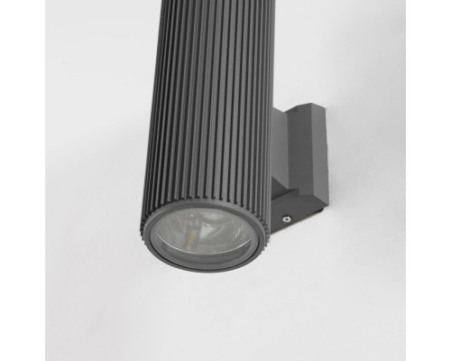 Уличный настенный светильник Favourite 2860-2W Pola 2*E27*40W, IP54 D155*W90*H260мм