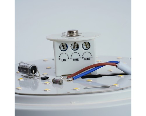 Светильник светодиодный пылевлагозащищённый с ИК-датчиком Feron AL3016 в пластиковом корпусе 12W 6500K IP65 белый