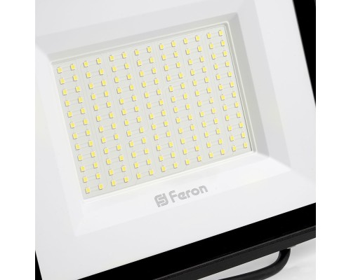 Светодиодный прожектор Feron LL-923 IP65 150W 4000K