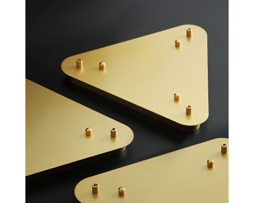 Потолочное крепление из металла треугольной формы CEILING MOUNT 7 white ImperiumLoft