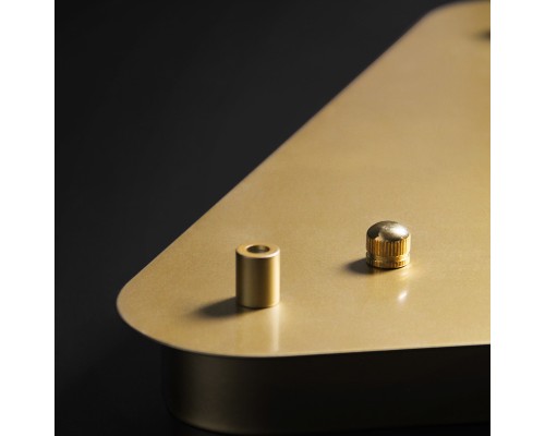 Потолочное крепление из металла треугольной формы CEILING MOUNT 7 white ImperiumLoft