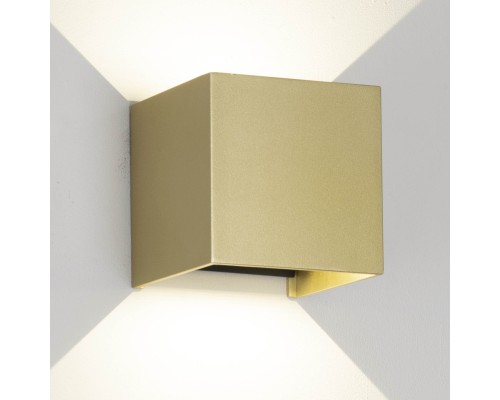 9226 Настенный уличный светильник DAVOS MANTRA