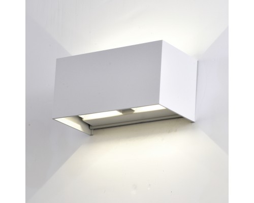 7820 Настенный уличный светильник DAVOS MANTRA