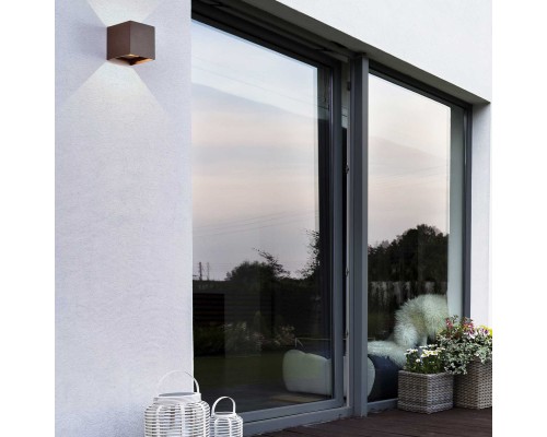 6527 Настенный уличный светильник Davos MANTRA