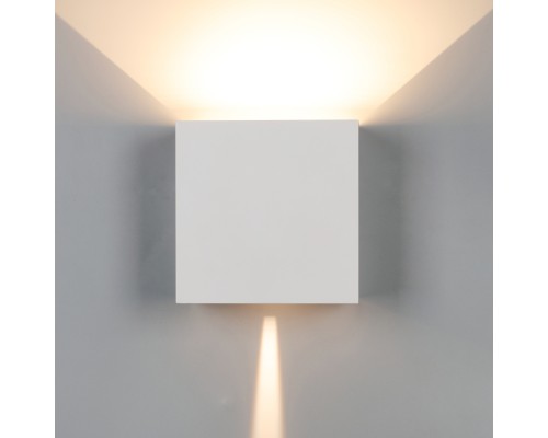 Настенный уличный светильник Davos 7436