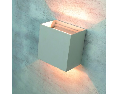 Настенный уличный светильник Davos 7435