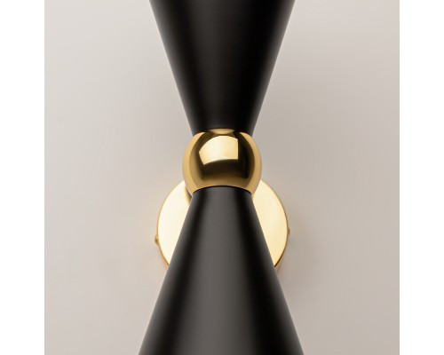 Настенный светильник (бра) Maytoni MOD108WL-02GB