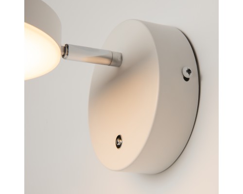 Настенный светильник (бра) Maytoni MOD070WL-L8W3K