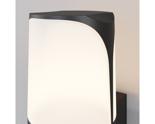 Настенный светильник (бра) Outdoor O016WL-01B